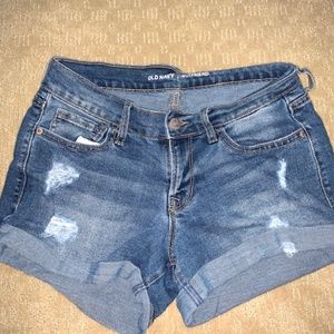 Ripped "Boyfriend" Jean Shorts: Old Navy Size 4